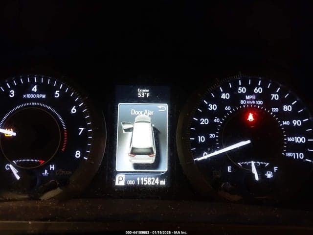 2017 TOYOTA SIENNA XLE 8 PASSENGER 7