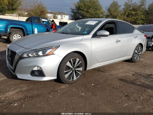 2020 NISSAN ALTIMA SL FWD 2