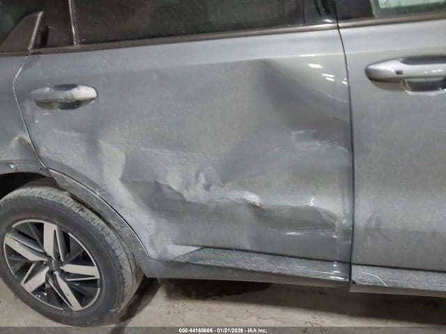 2023 KIA SORENTO S 6