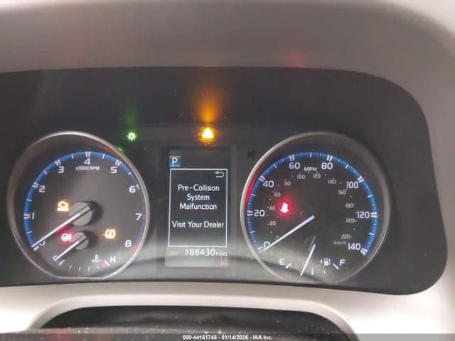2017 TOYOTA RAV4 LE 7