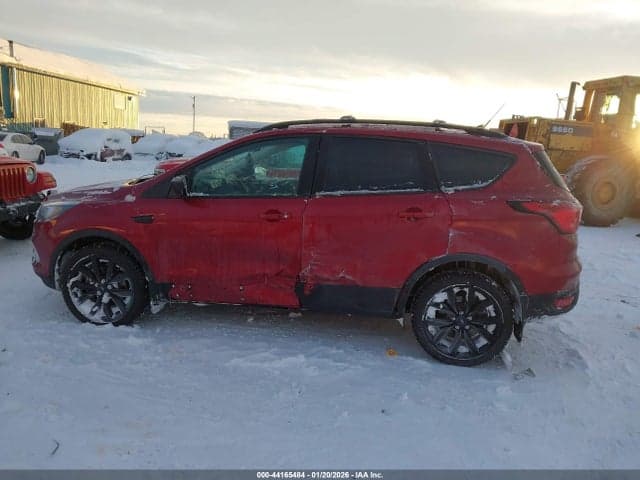 2019 FORD ESCAPE SE 13