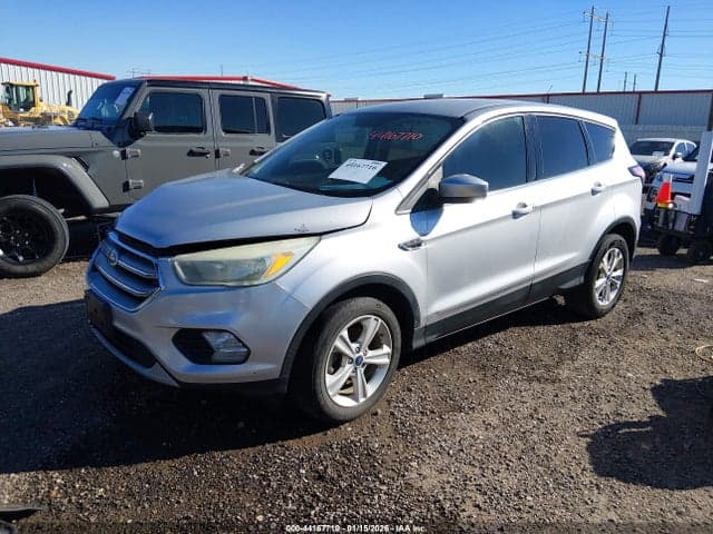 2017 FORD ESCAPE SE 2