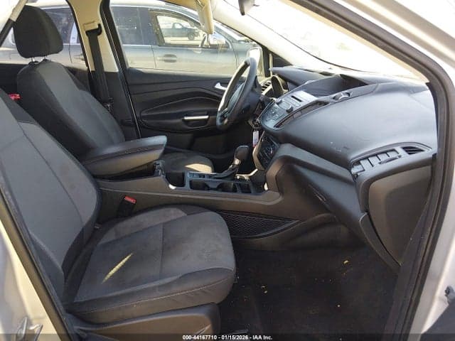 2017 FORD ESCAPE SE 5