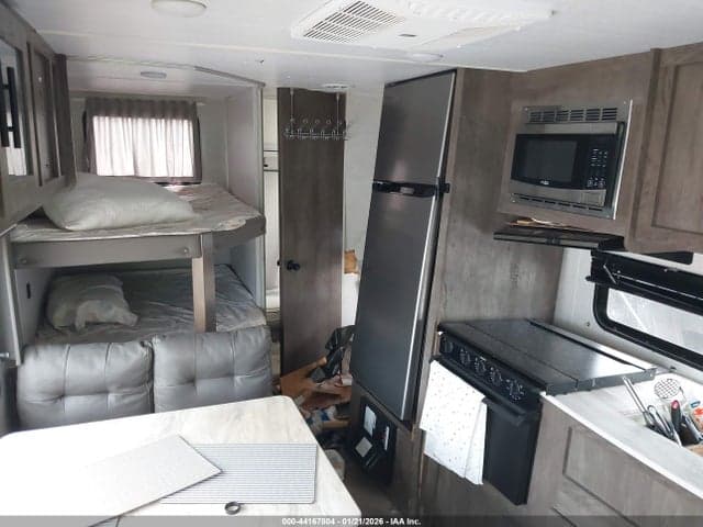 2020 FOREST RIVER WILDWOOD X-LITE 8
