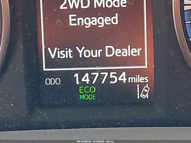 2017 TOYOTA RAV4 XLE 15