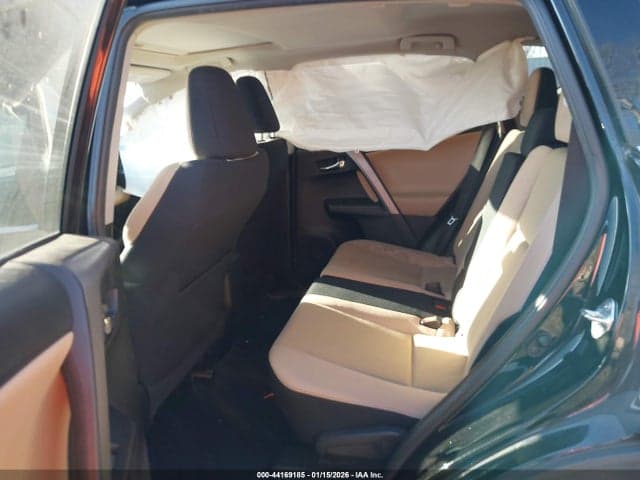 2017 TOYOTA RAV4 XLE 8