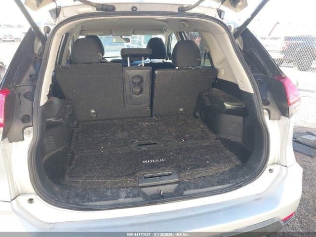 2018 NISSAN ROGUE SV 17