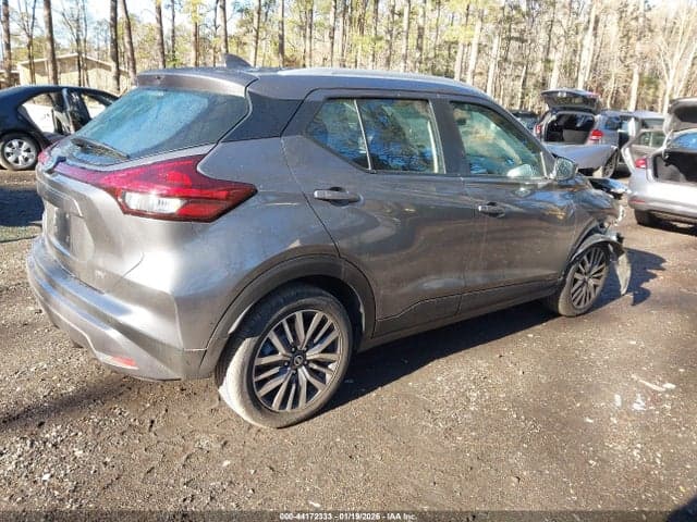 2021 NISSAN KICKS SV XTRONIC CVT 4