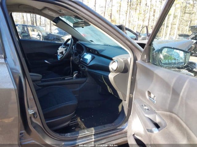 2021 NISSAN KICKS SV XTRONIC CVT 5