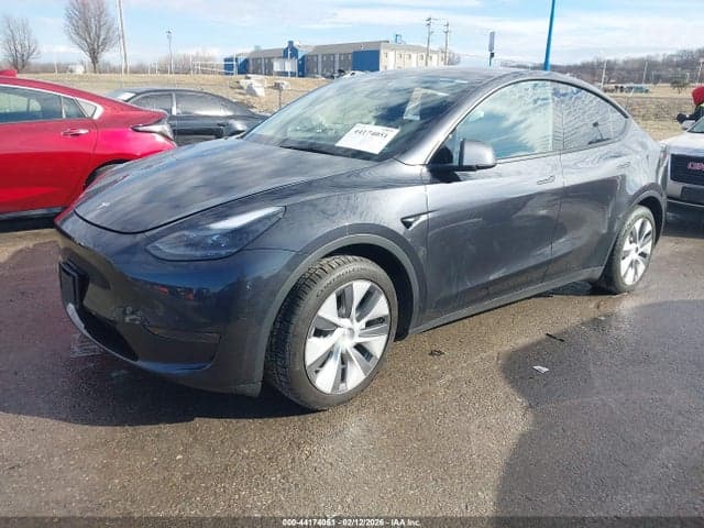 2024 TESLA MODEL Y RWD 2