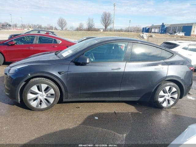 2024 TESLA MODEL Y RWD 14