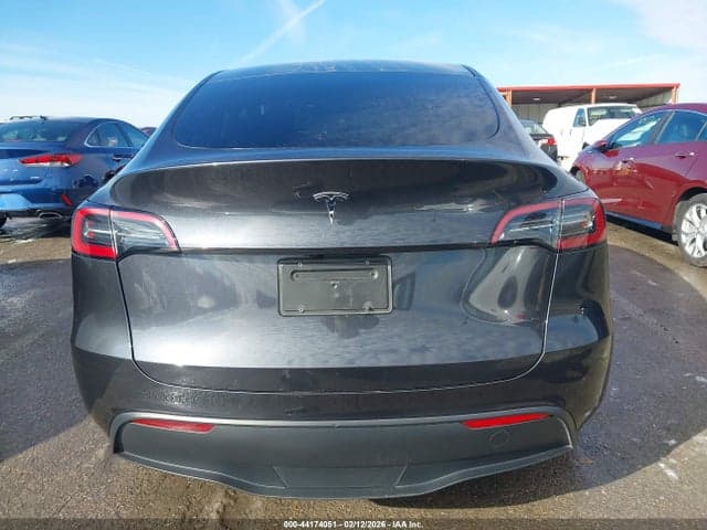 2024 TESLA MODEL Y RWD 16