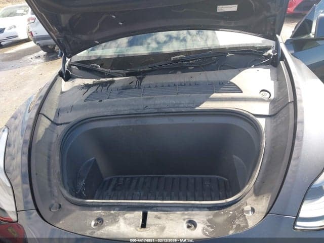 2024 TESLA MODEL Y RWD 10