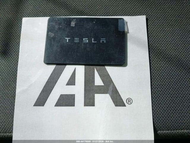 2021 TESLA MODEL S PERFORMANCE DUAL MOTOR ALL-WHEEL DRIVE 11