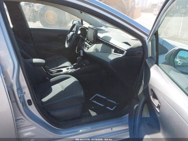 2022 TOYOTA COROLLA LE 5