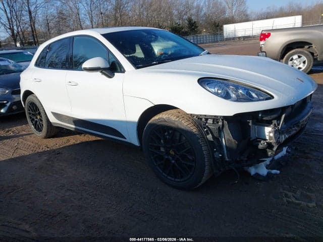 2018 PORSCHE MACAN S 1