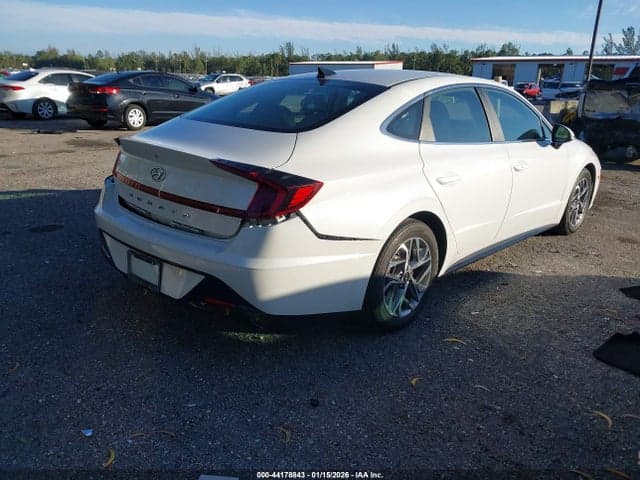 2021 HYUNDAI SONATA SEL 4