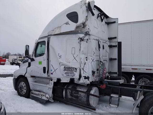 2021 FREIGHTLINER NEW CASCADIA 126 12