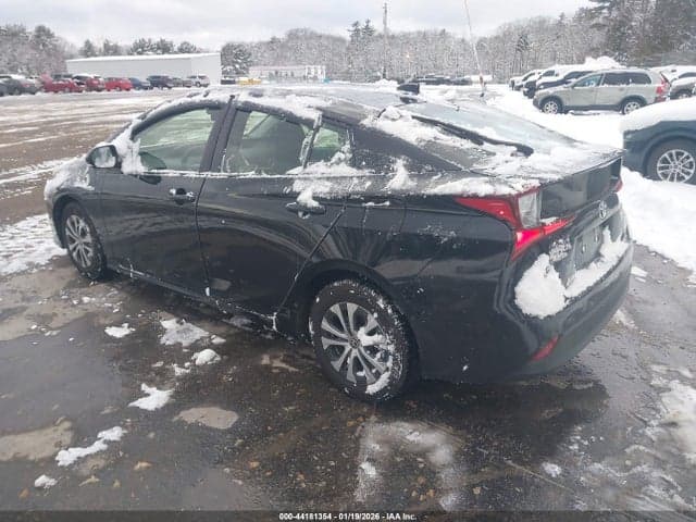 2021 TOYOTA PRIUS LE AWD-E 3