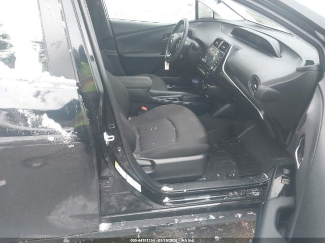 2021 TOYOTA PRIUS LE AWD-E 5