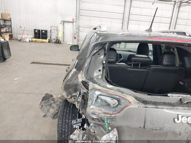 2018 JEEP CHEROKEE LATITUDE PLUS FWD 20