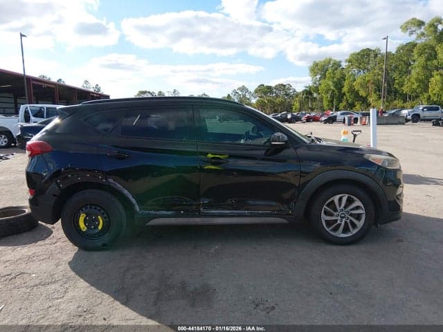 2017 HYUNDAI TUCSON SE PLUS 12