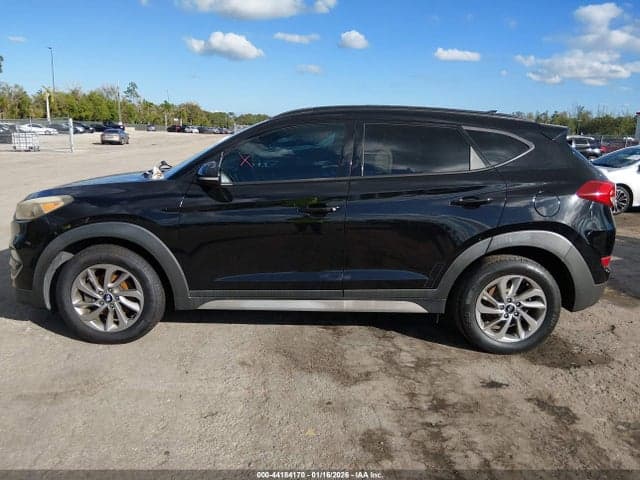 2017 HYUNDAI TUCSON SE PLUS 13