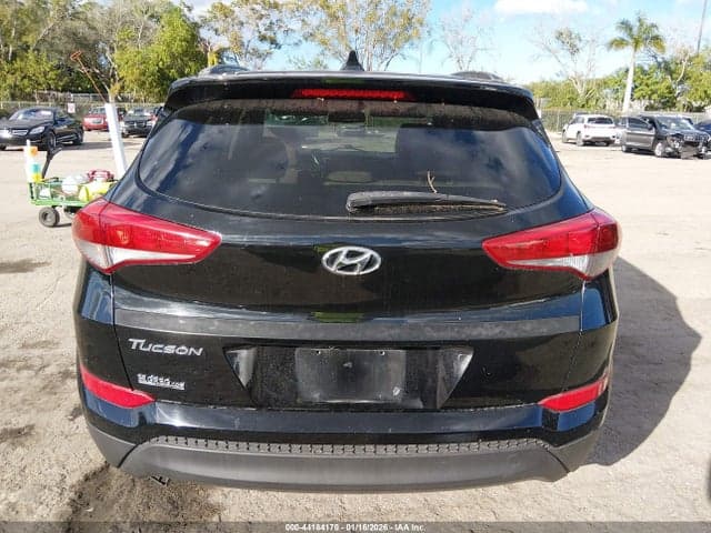 2017 HYUNDAI TUCSON SE PLUS 15