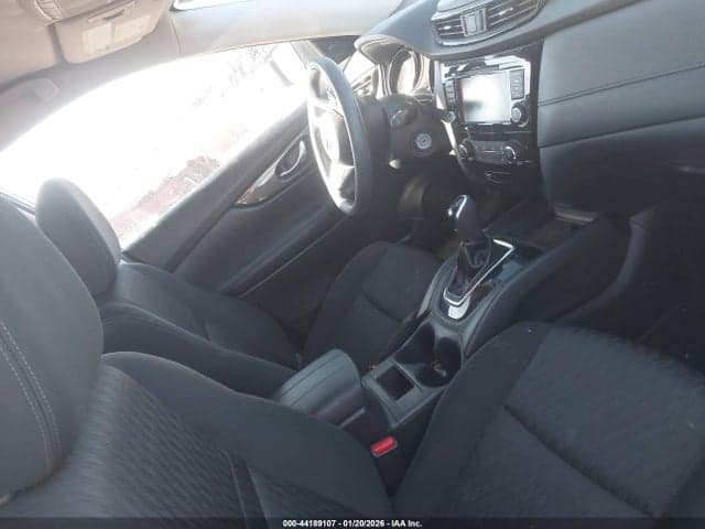 2018 NISSAN ROGUE S 5