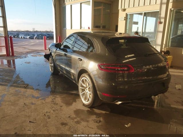 2018 PORSCHE MACAN 3