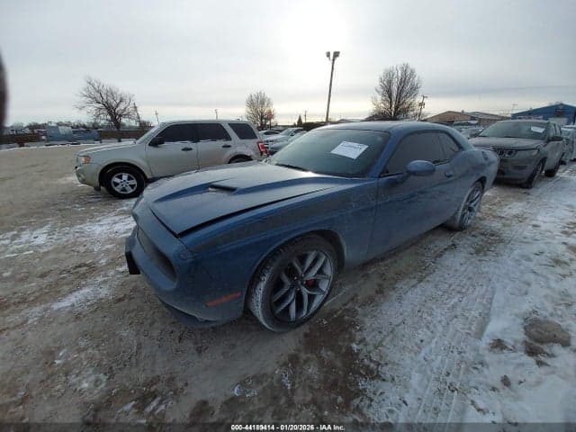 2020 DODGE CHALLENGER SXT 2