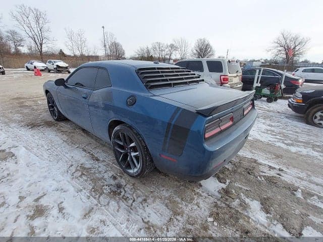 2020 DODGE CHALLENGER SXT 3