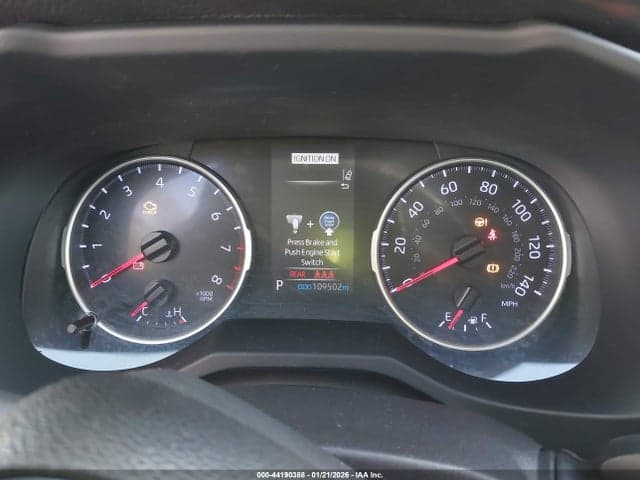 2019 TOYOTA RAV4 XLE 7