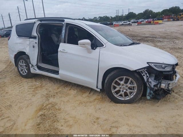 2022 CHRYSLER PACIFICA TOURING L 11