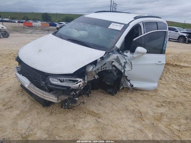 2022 CHRYSLER PACIFICA TOURING L 6
