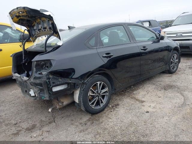 2024 KIA FORTE LXS 4