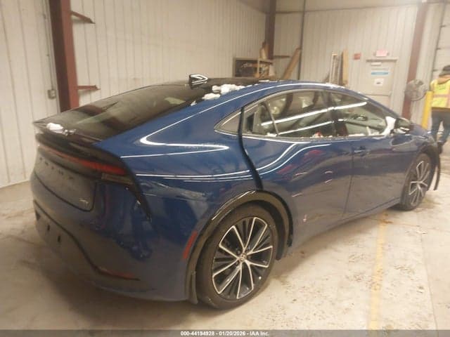 2023 TOYOTA PRIUS XLE AWD-E 4