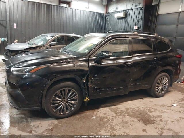 2021 TOYOTA HIGHLANDER PLATINUM 6