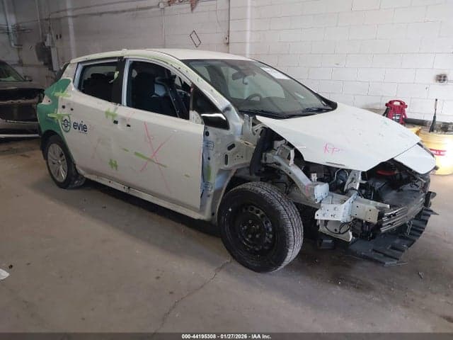2023 NISSAN LEAF S 40 KWH 1