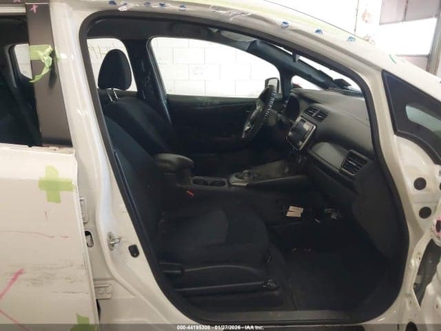 2023 NISSAN LEAF S 40 KWH 5