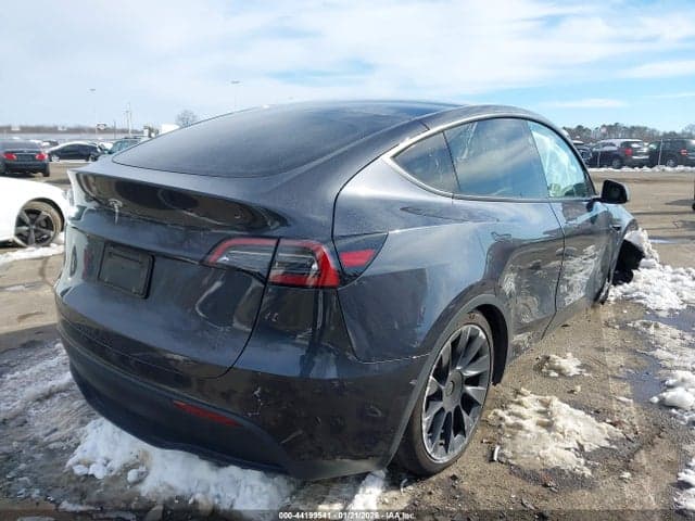 2024 TESLA MODEL Y RWD 4