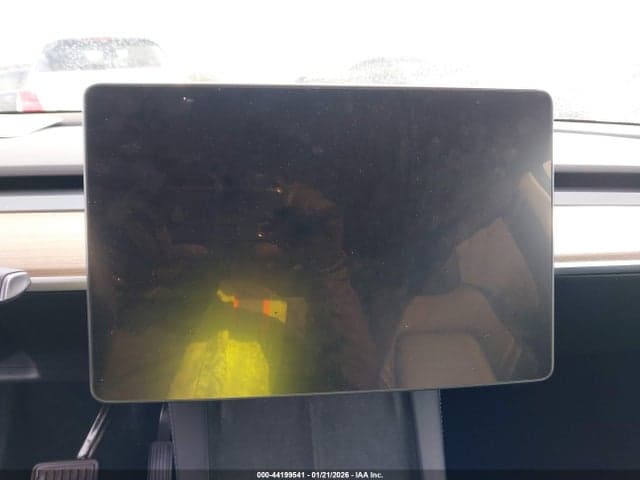 2024 TESLA MODEL Y RWD 7