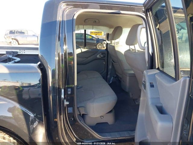 2020 NISSAN FRONTIER 8
