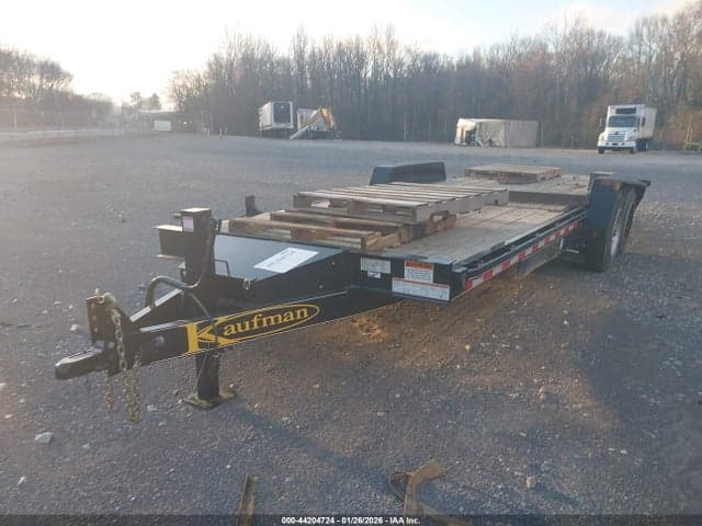 2025 KAUFMAN 22' FLATBED TRAILER 2