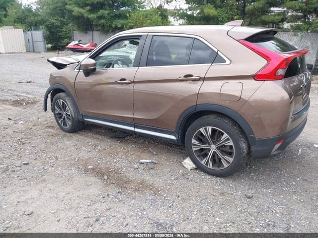 2018 MITSUBISHI ECLIPSE CROSS SE 3