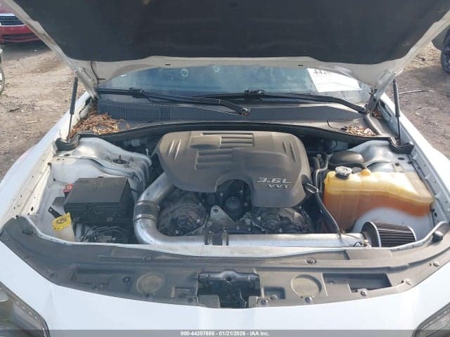 2019 CHRYSLER 300 300S 10