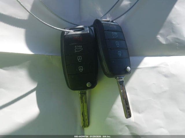 2016 KIA SOUL 11