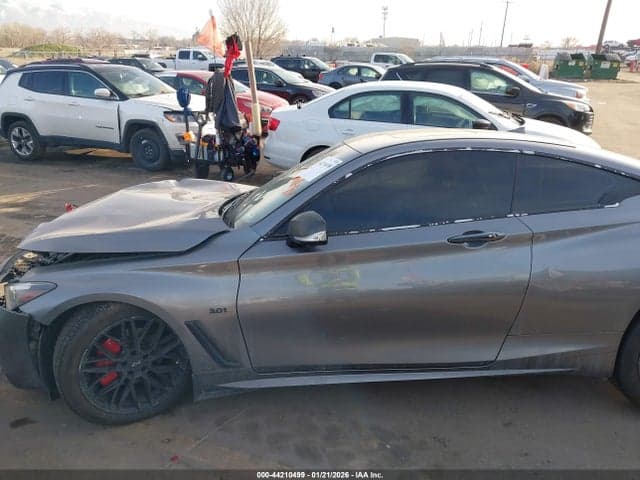 2017 INFINITI Q60 3.0T PREMIUM 6