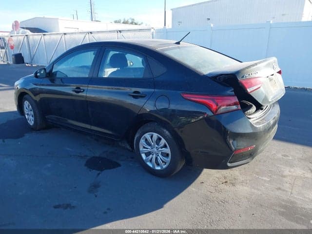 2018 HYUNDAI ACCENT SE 3