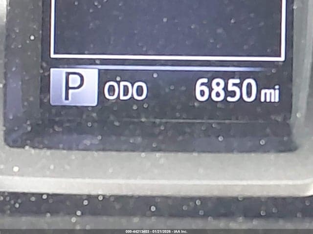 2020 TOYOTA TACOMA SR5 V6 15